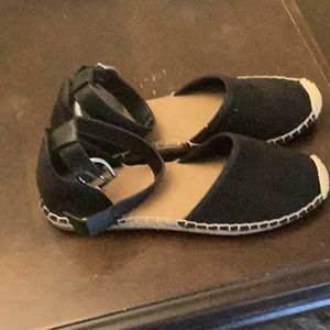 Black micro shoes- 7M